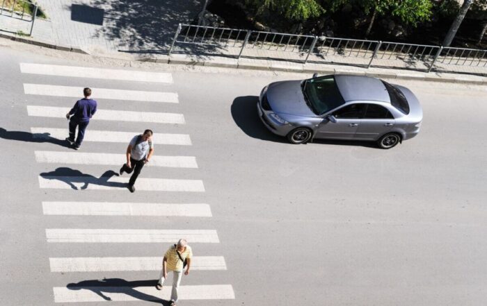 comment-freiner-avec-le-moteur-dans-une-voiture