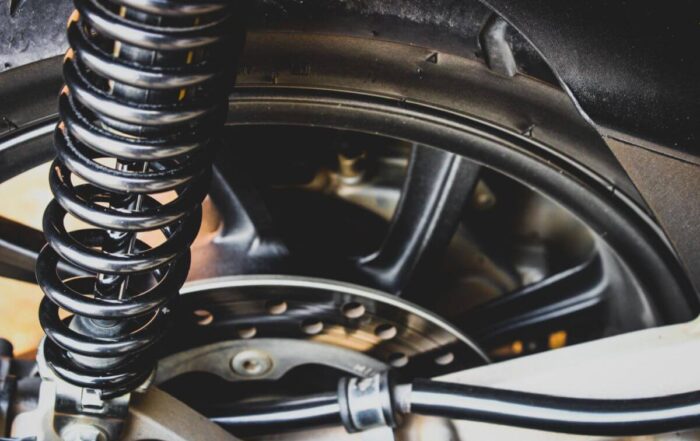 comment-fonctionnent-les-amortisseurs-dans-une-voiture