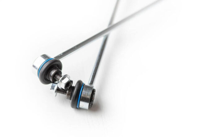 a-quoi-sert-la-biellette-de-barre-stabilisatrice